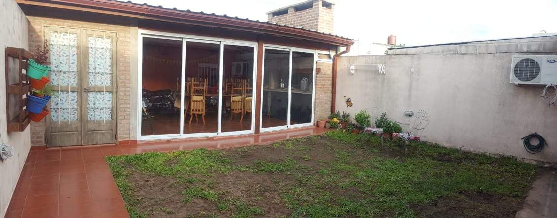 Venta CASA en Barrios Los Robles de Horizonte - Imagen 1