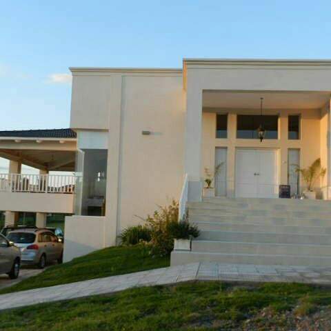 Venta y Alquiler temporario CASA B° Privado Causana - Imagen 1