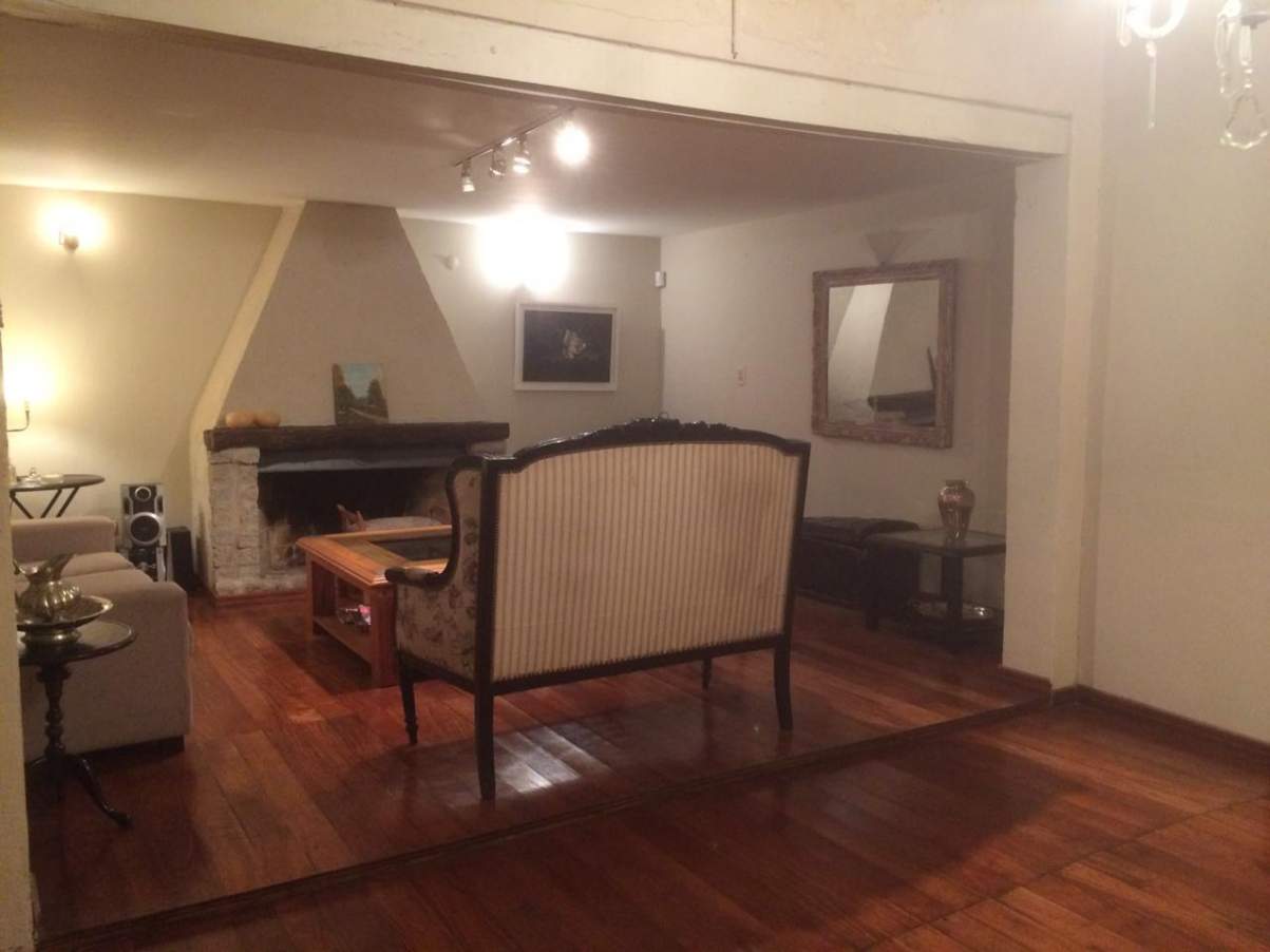 Venta CASA B° Los Nogales, calle Mocovies - Imagen 1