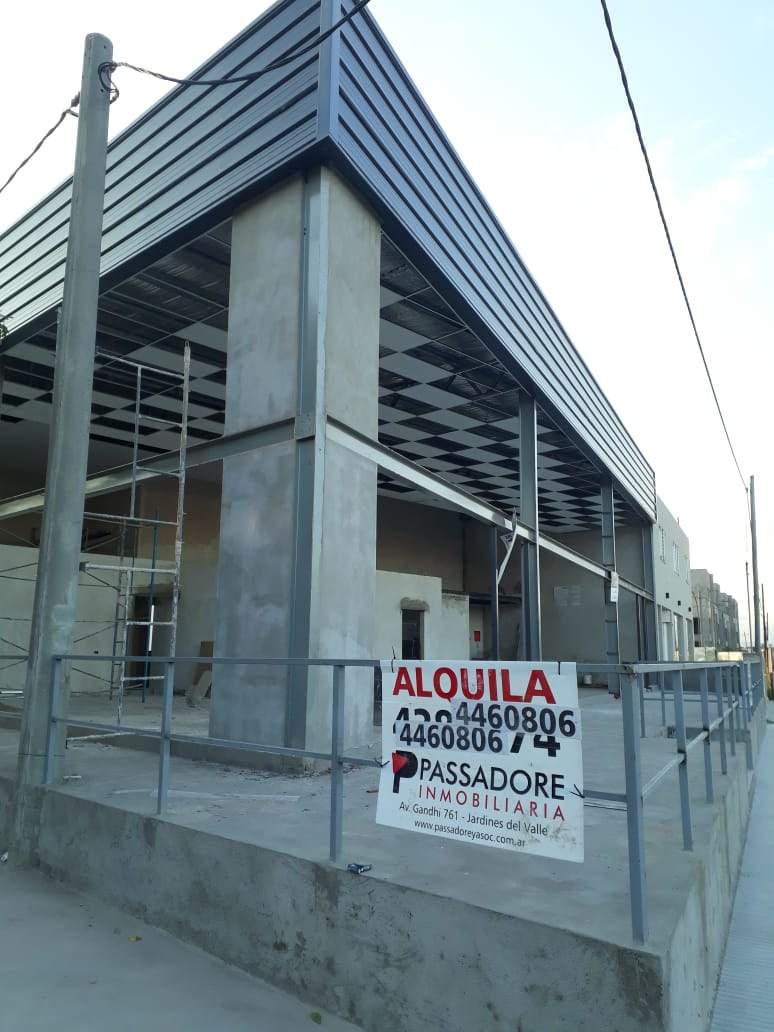 Venta LOCAL Bº Valle Escondido, Calle Mahatma Gandhi - Imagen 1