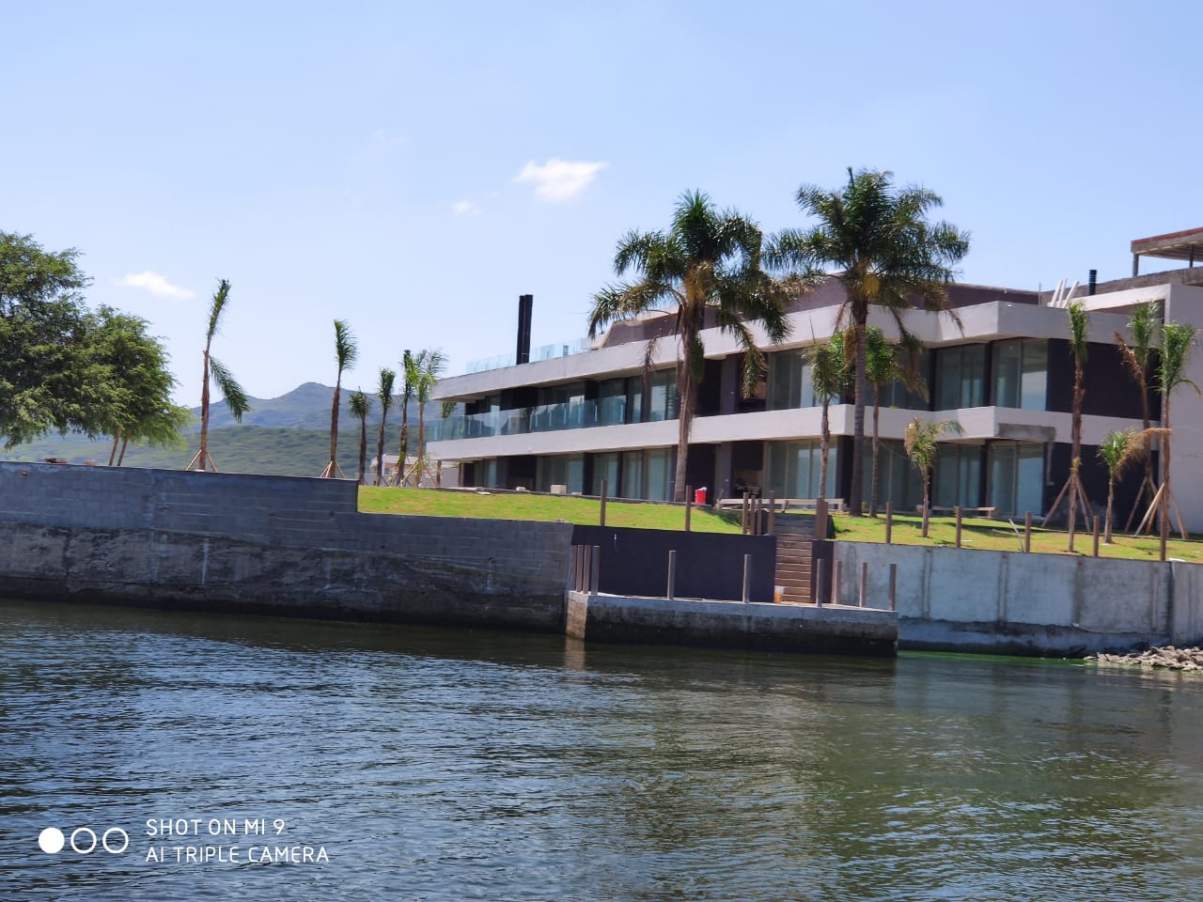 Venta DEPARTAMENTOS de alta gama en Housing Residencial B° Costa Azul , Villa Carloz Paz - Imagen 1