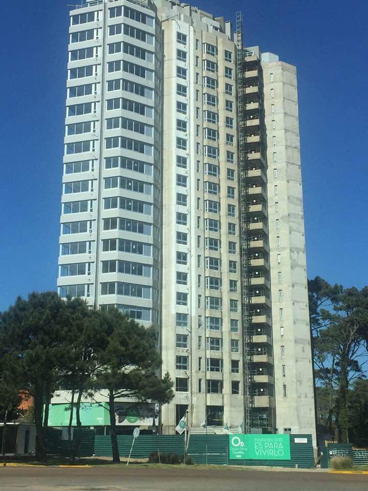 Venta DEPARTAMENTO en Obra Complejo OCEAN DRIVE COUNTRY, calle Av. Roosevelt y Campos, Punta del Este - Imagen 1