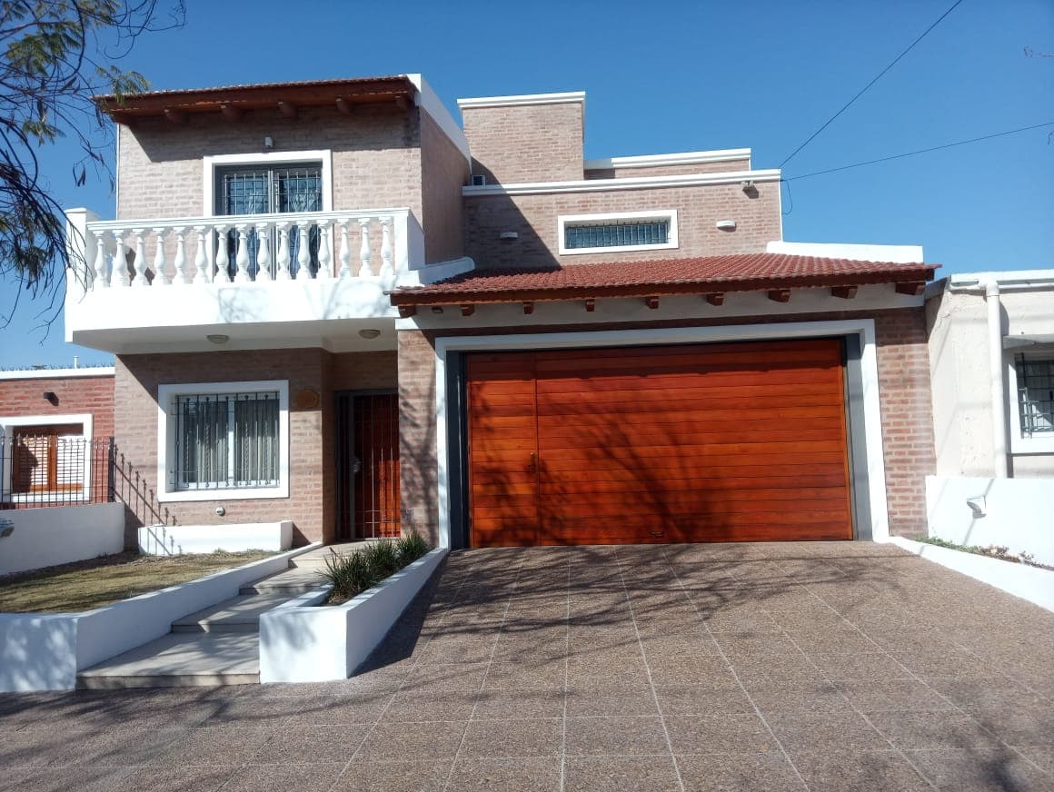 Venta CASA en Barrio Don Bosco, calle Pagliere - Imagen 1