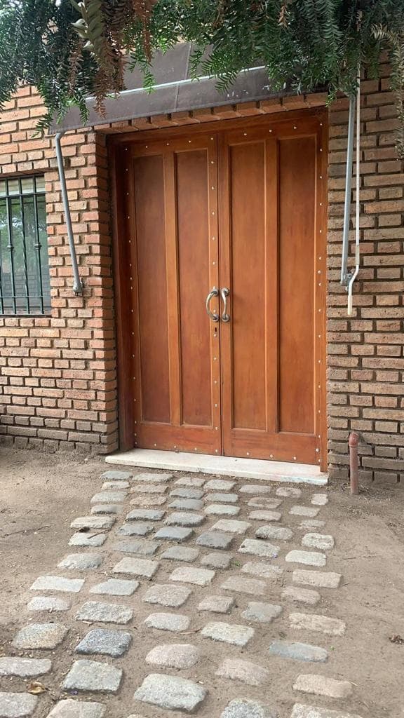 Venta CASA en Barrio Villa Belgrano, calle Av Roberto Boyle - Imagen 1