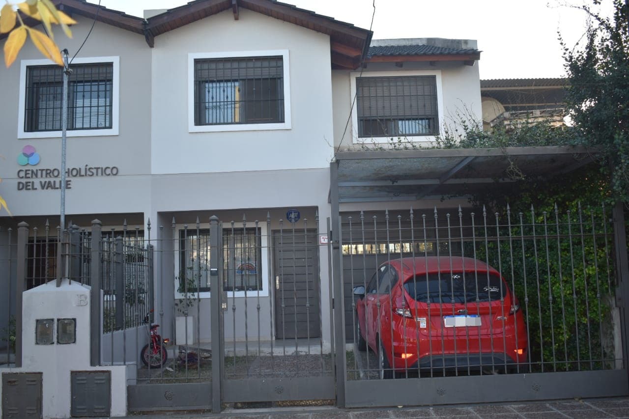 Venta DUPLEX en Barrio Jardines del valle, calle Av. Gandhi - Imagen 1