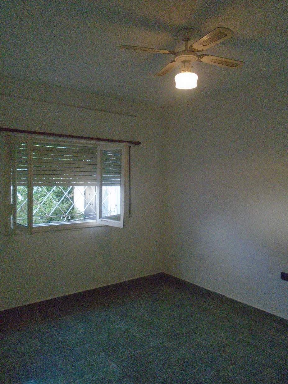 Venta CASA Barrio Granja de Funes, calle Isla Atlántico Sur - Imagen 1