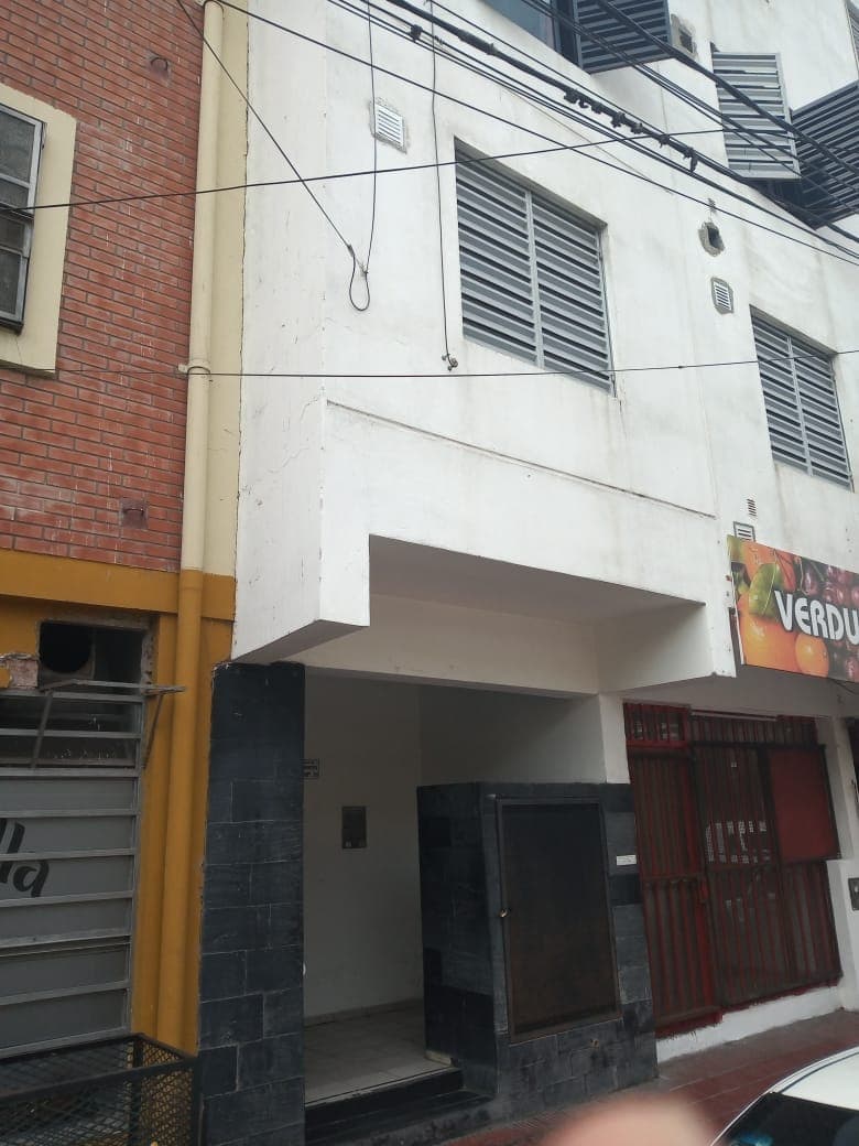 Venta MONOAMBIENTE en Barrio Alberdi, Calle Chubut esquina Dean Funes - Imagen 1