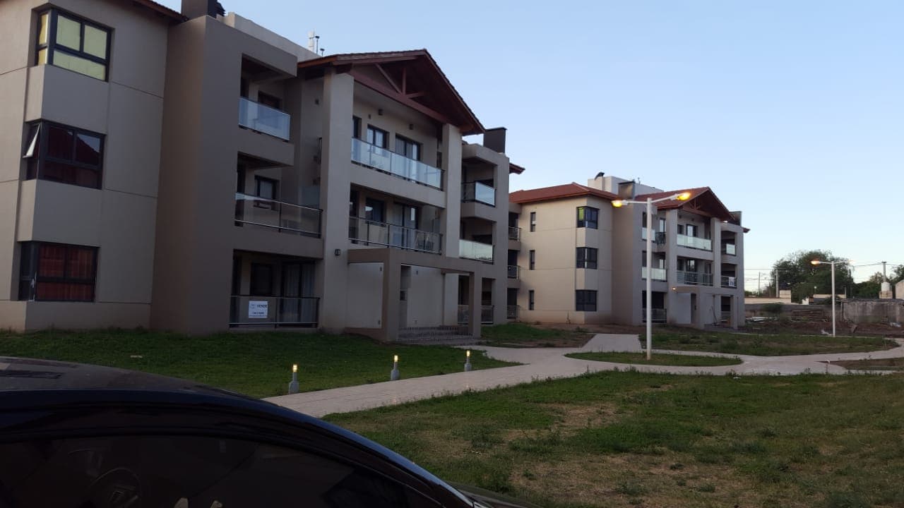 Venta DEPARTAMENTO en Complejo Arguello Village, Arguello - Imagen 1