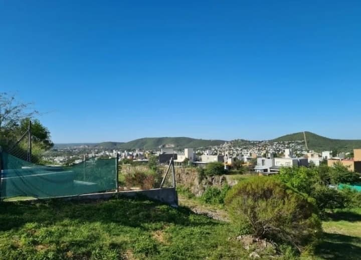 Excelente vista !!!! Venta LOTE en Barrio Terrazas de la Estanzuela , La Calera - Imagen 1