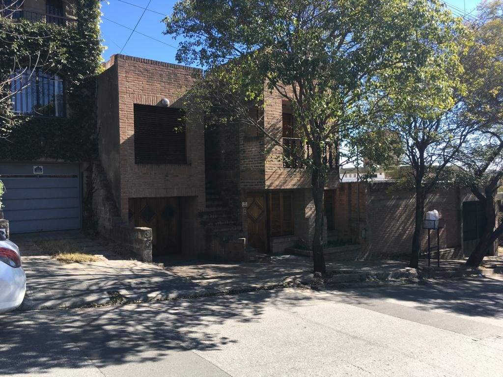 Venta CASA en Barrio Colinas de Velez Sarfield, calle Miguel Calixto del Corro ID: 3968 - Imagen 1