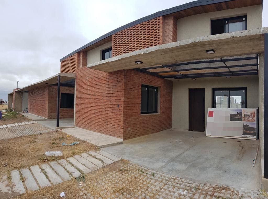 Venta CASA en housing Barrio Docta , Camino Autopista Córdoba Carlos Paz ID: 4006 - Imagen 1