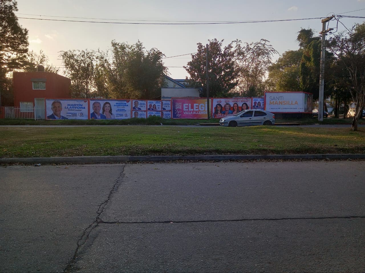 PARA RECICLAR O DEMOLER !!! Venta CASA + DEPARTAMENTO en barrio Villa Allende Parque calle Donato Alvarez ID: 4040 - Imagen 1