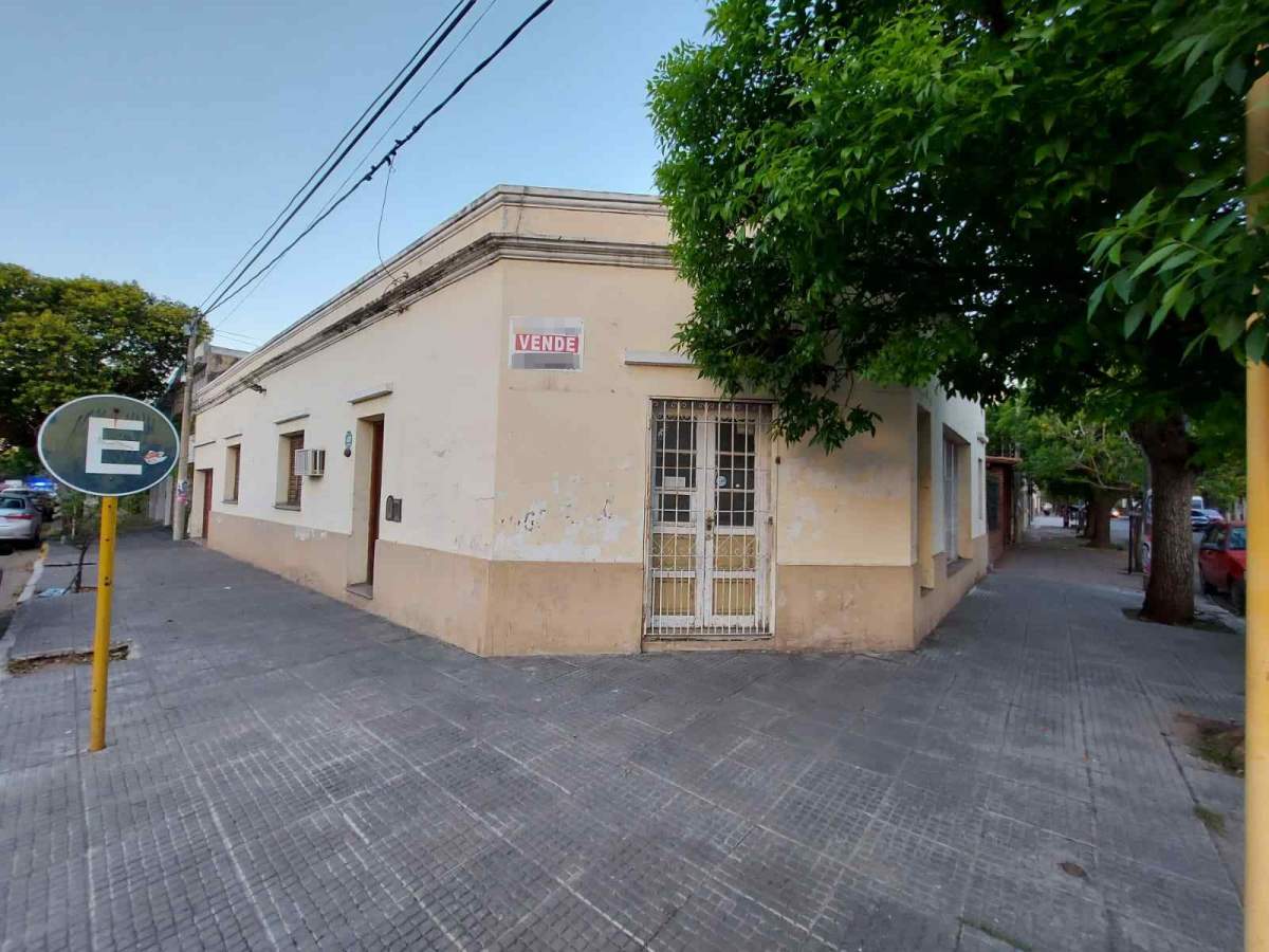 OPORTUNIDAD !!! Venta CASA en Barrio San Vicente , calle Gorriti ID: 4101 - Imagen 1