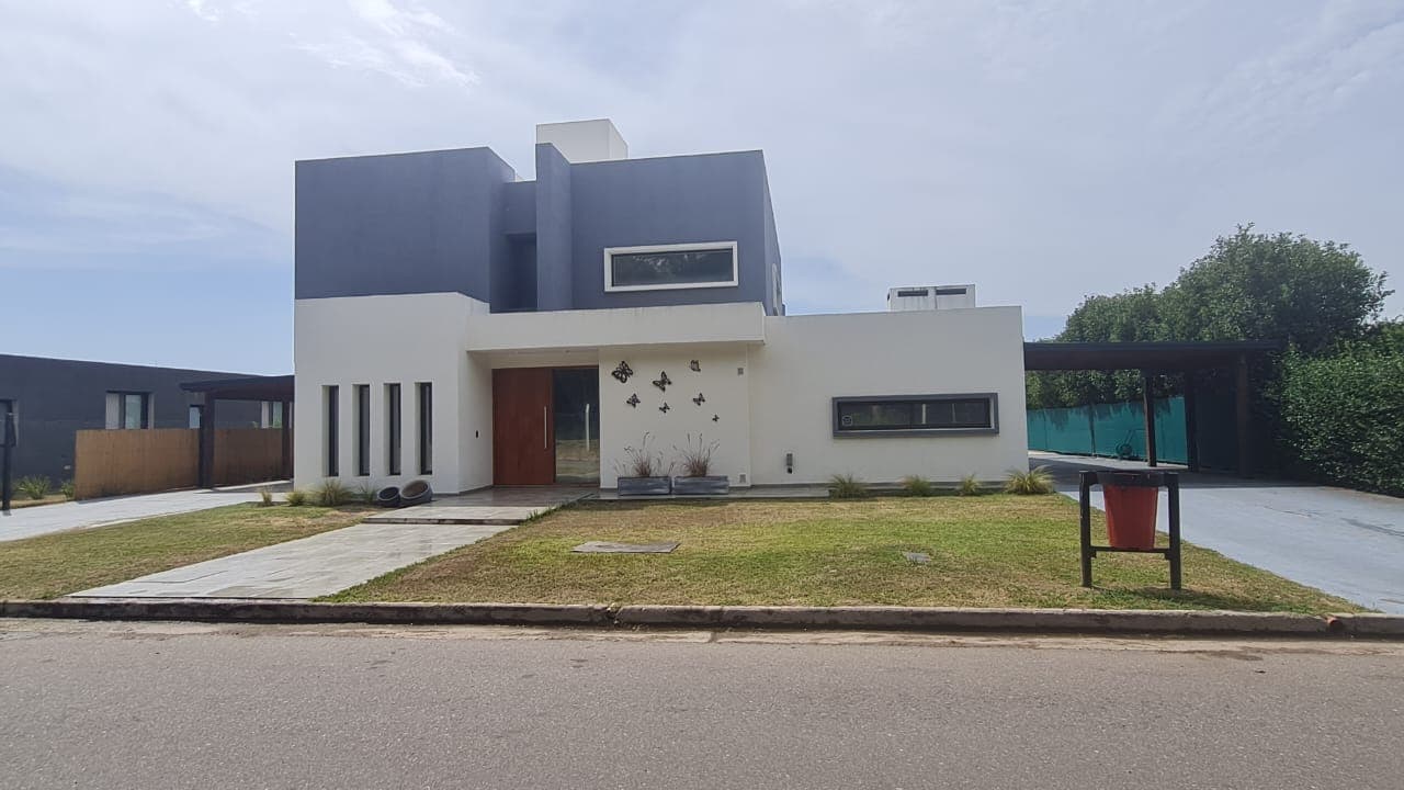 CASA VENTA en Jardín Ingles, Valle Escondido - Imagen 1