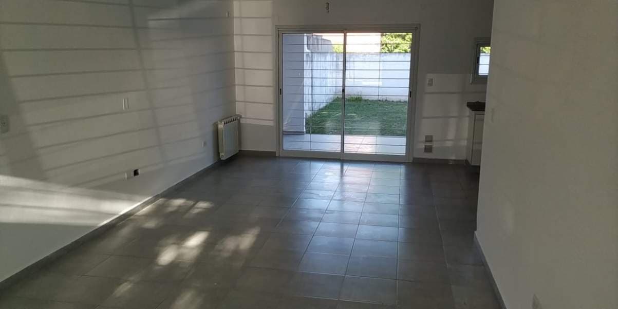Alquiler DUPLEX de 3 dormitorios en Barrio Oasis - Imagen 1