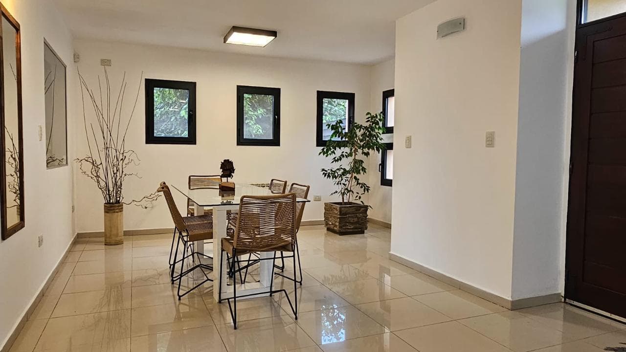 ¡Espléndida Casa en venta en Las Terrazas, Valle Escondido! - Imagen 1