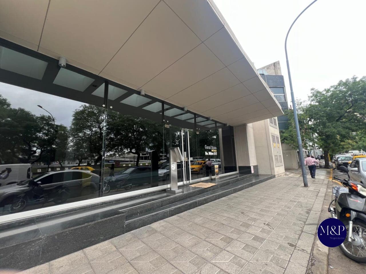 ¡Venta Departamento 1 Dormitorio Amoblado en zonna centro - Imagen 1