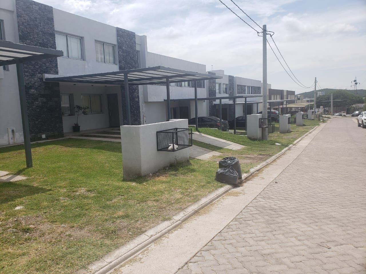 CASA EN VENTA EN TERRAZAS DE LA ESTANZUELA - Imagen 1