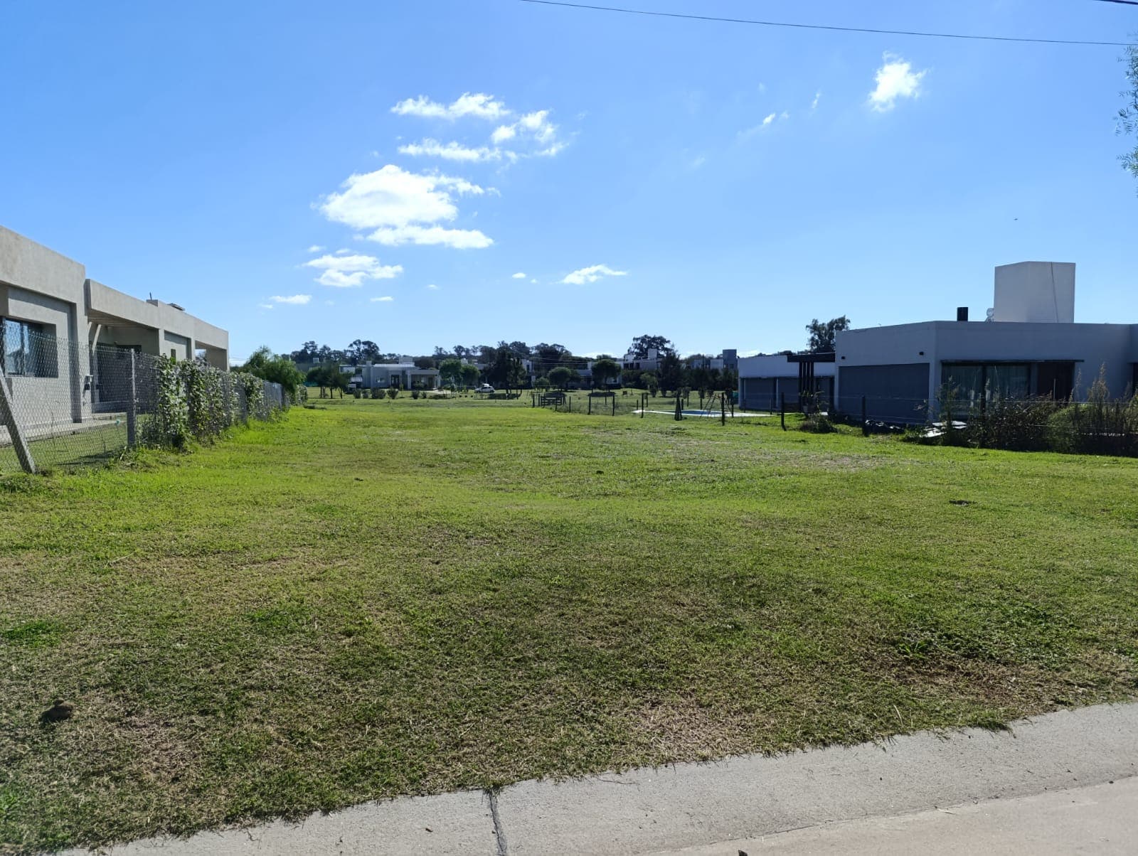 TERRENO EN VENTA EN LAS CORZUELAS - Imagen 1