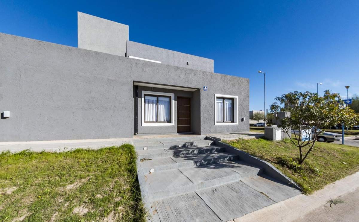 CASA EN VENTA EN DOCTA BOULEVARD - Malagueño - Imagen 1