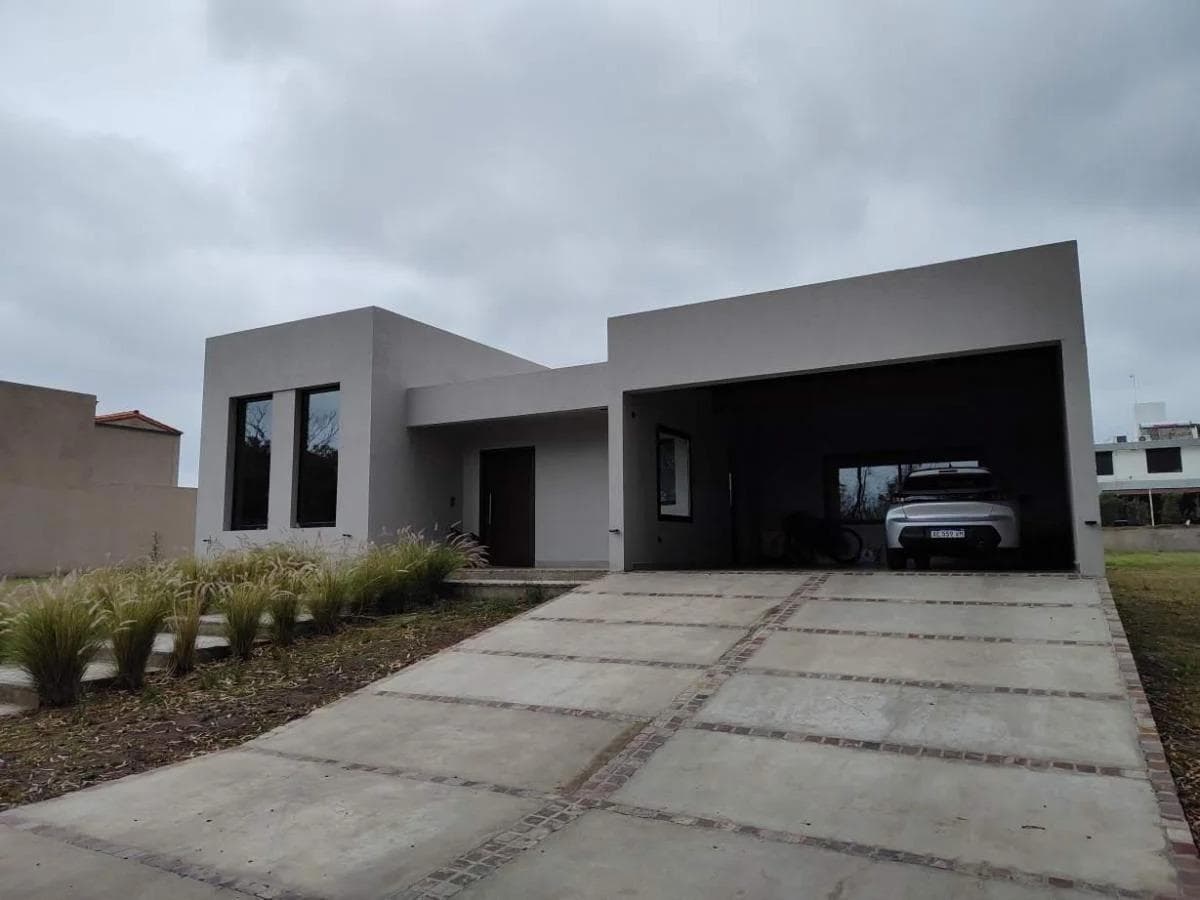 Venta de casa en Barrio Santina Norte, Valle Escondido - Imagen 1