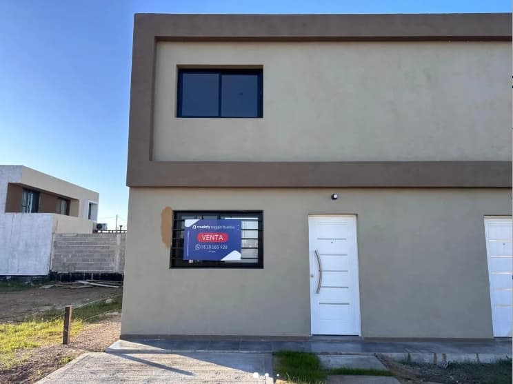 Duplex en Venta en Valle Cercano - Imagen 1