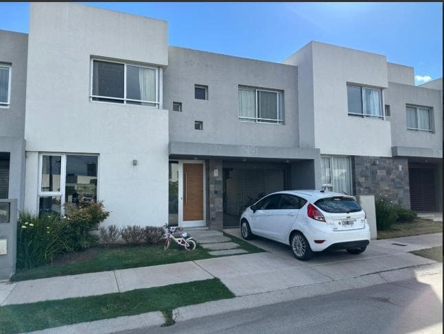 Casa en Venta  Patagonia Village, Valle Escondido - Imagen 1