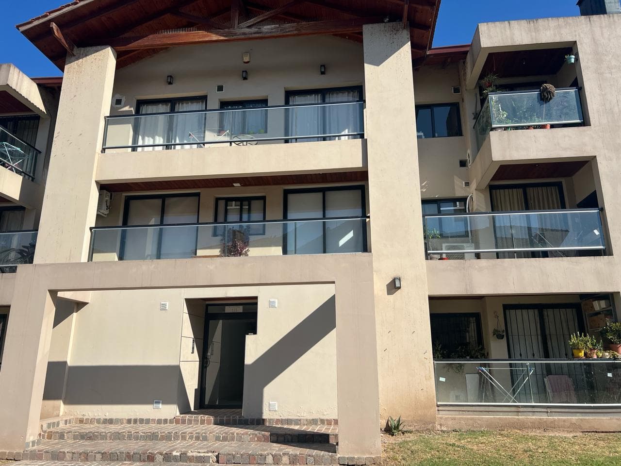 Departamento en Venta  Arguello Village, Arguello - Imagen 1