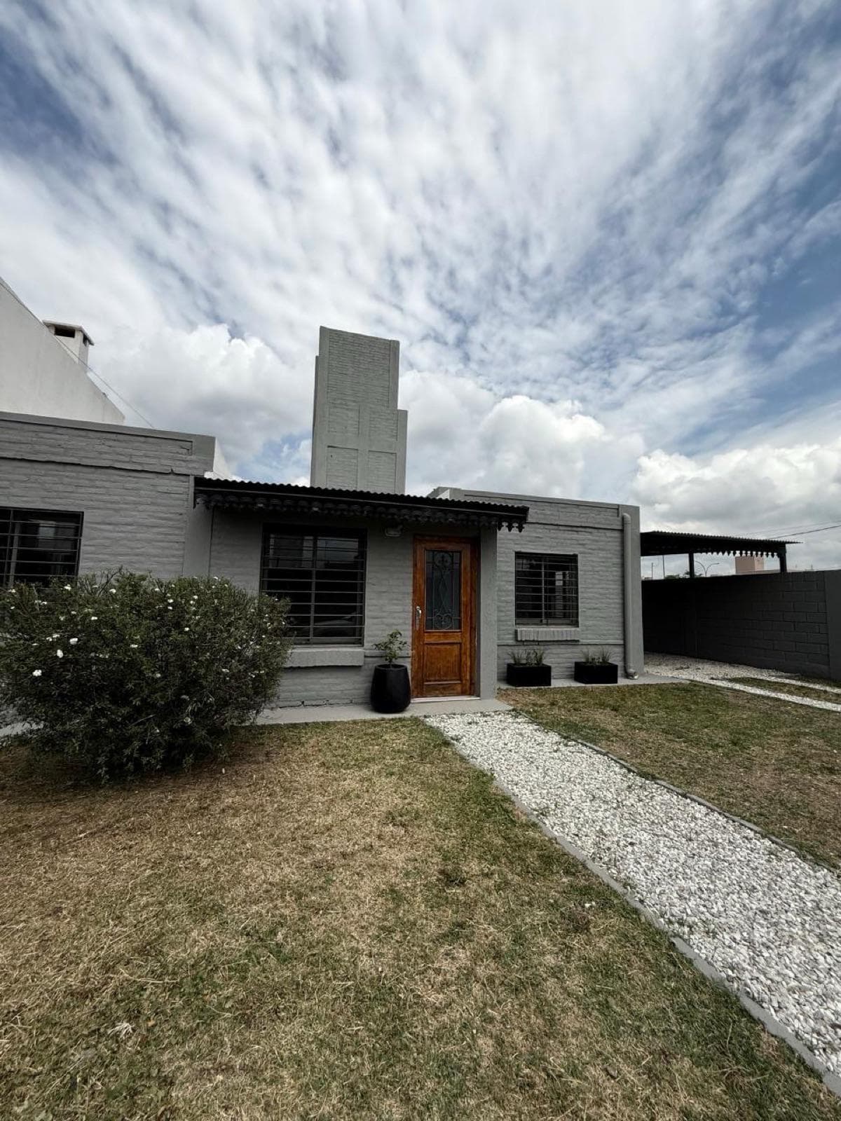 CASA EN VENTA EN VILLA ALLENDE - Imagen 1