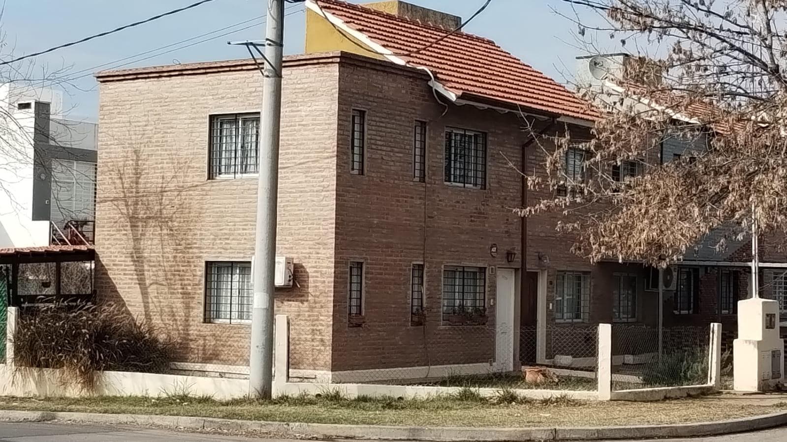 Dúplex en alquiler de 3 dormitorios en Jardines del Valle, Valle Escondido, Córdoba - Imagen 1