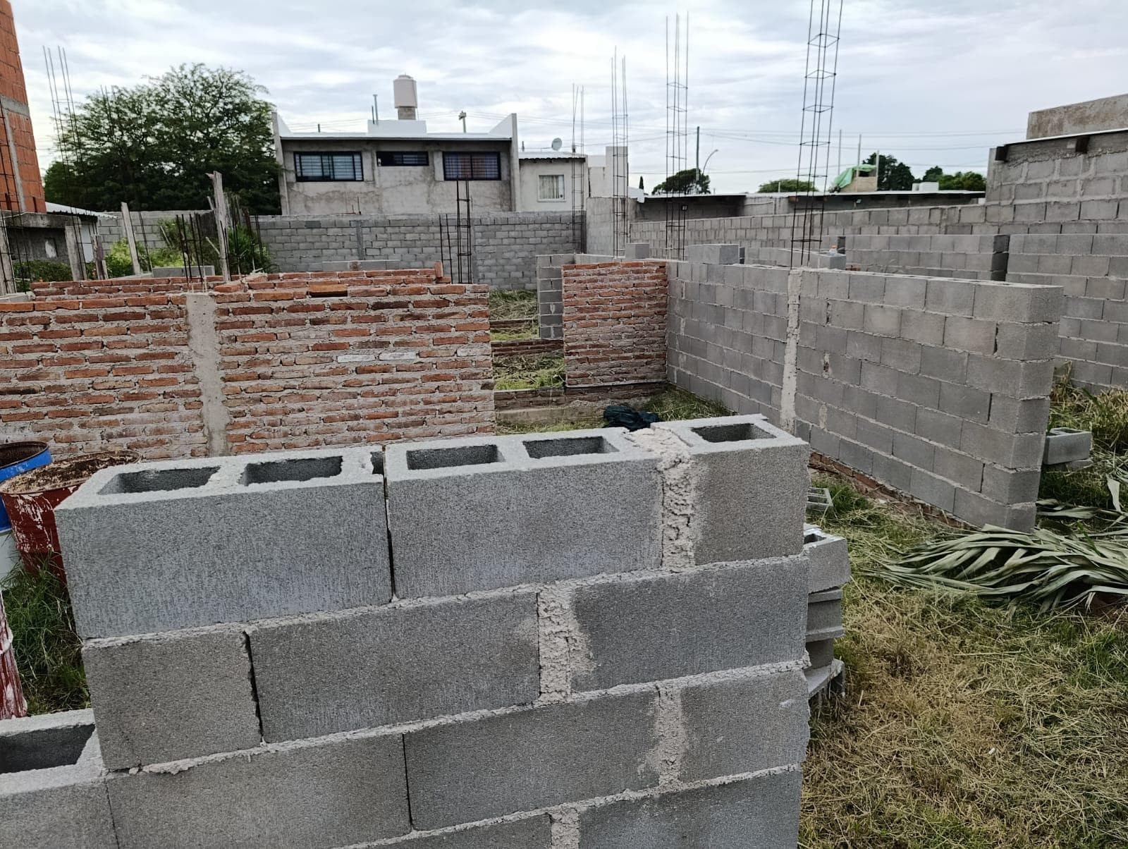 Construcción zona  Posta de Vargas - Imagen 1