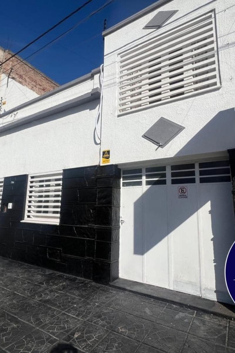 CASA EN VENTA GENERAL BUSTOS - Imagen 1