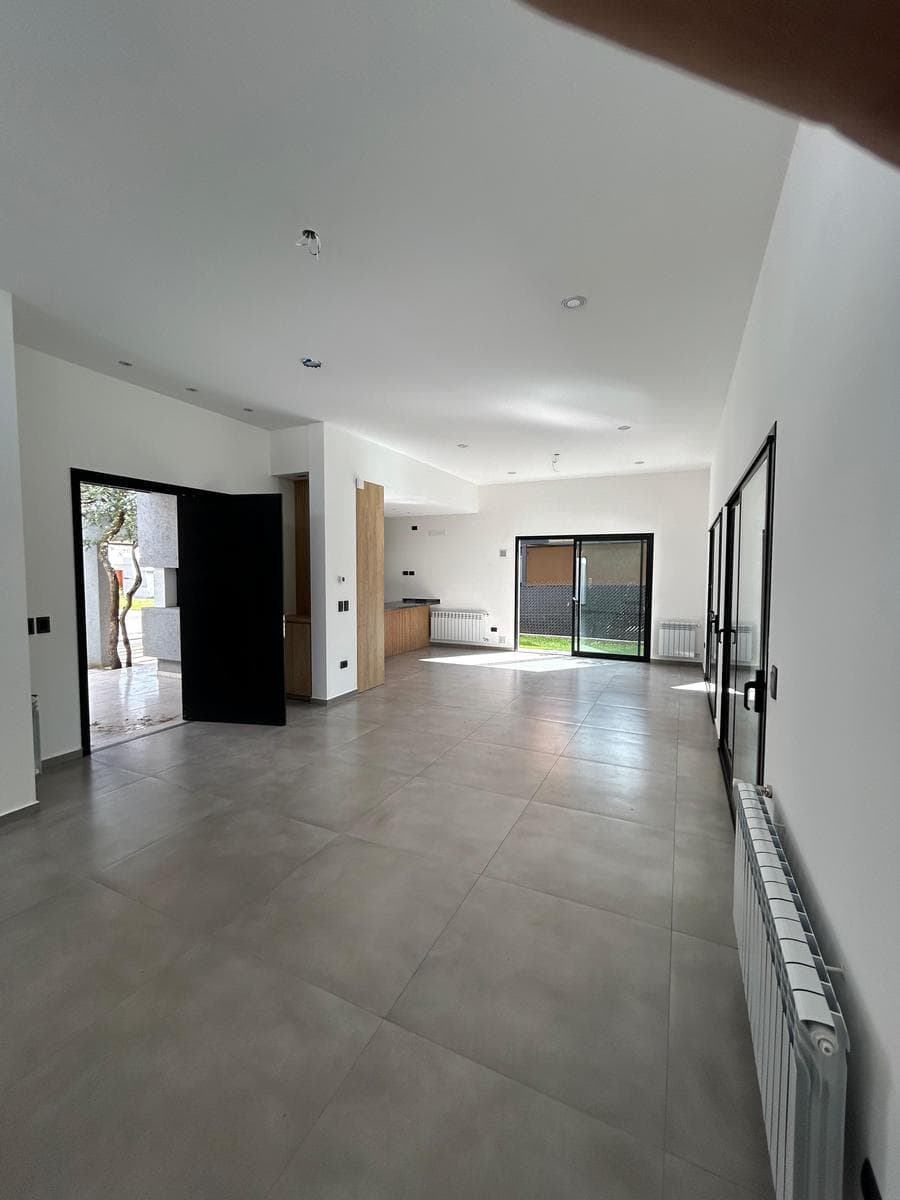 CASA EN VENTA  A ESTRENAR EN LAS CAÑITAS, MALAGUEÑO - Imagen 1