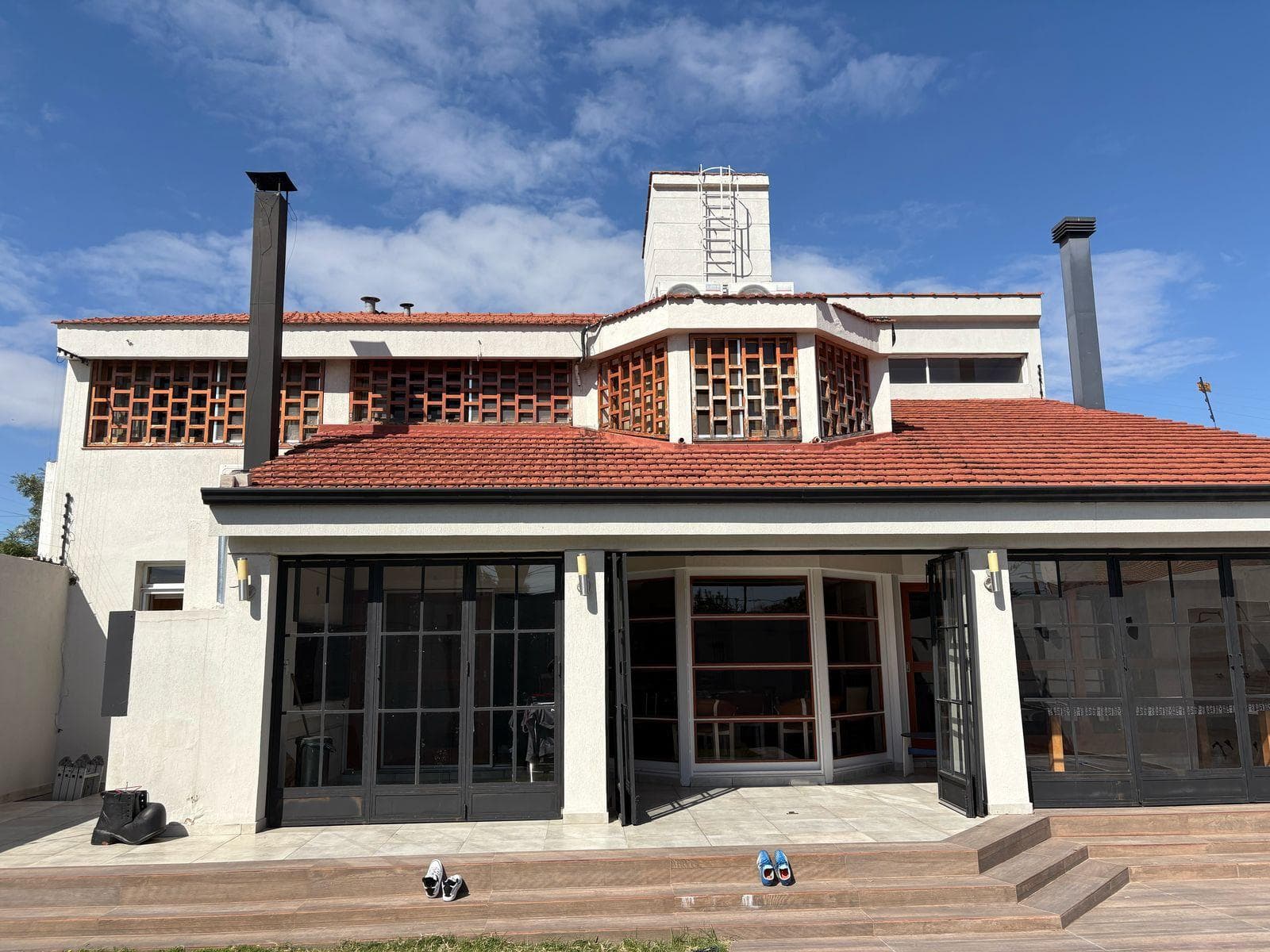 CASA EN VENTA BARRIO URCA - - Imagen 1