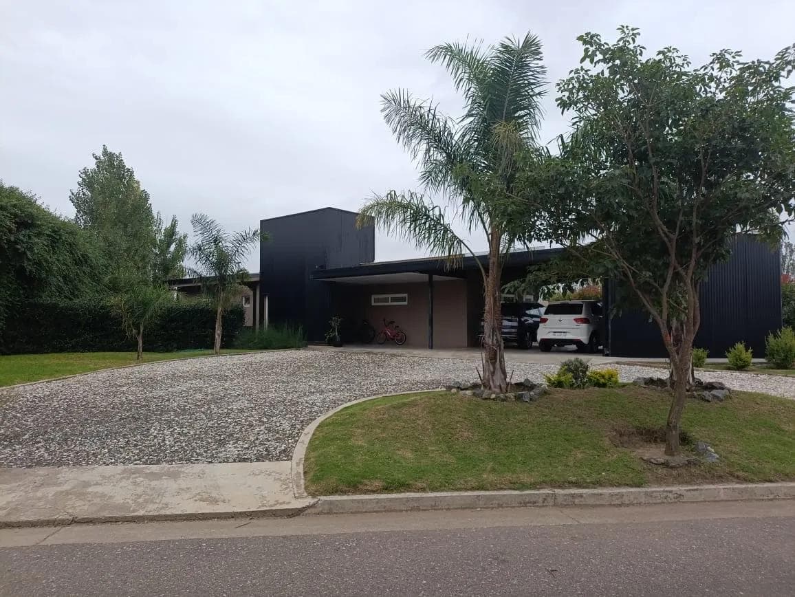 VENTA CASA EN SIETE SOLES  HEREDADES - Imagen 1