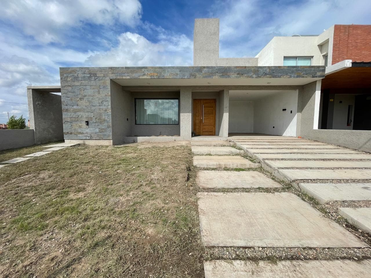 Alquiler casa en Rincones de Manantiales - Imagen 1