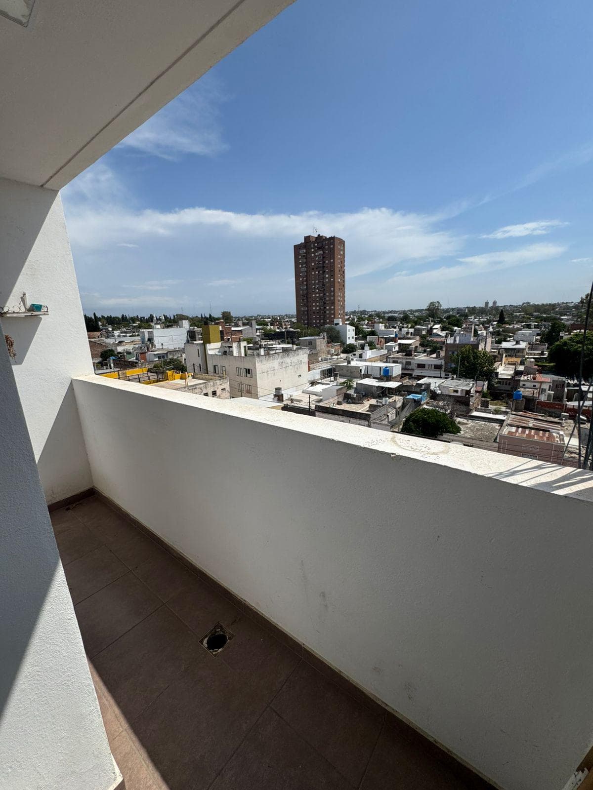 VENTA  DEPARTAMENTO EN Alberdi - Imagen 1