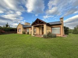 VENTA  CASA TOTALMENTE AMOBLADA EN LAS CORZUELAS - Imagen 1