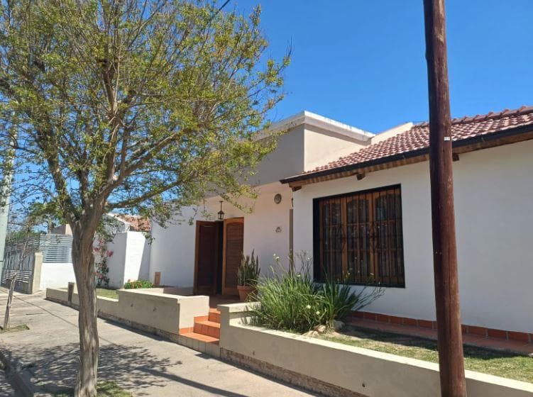 VENTA CASA  EN BARRIO SAN PABLO  APTA CRÉDITO