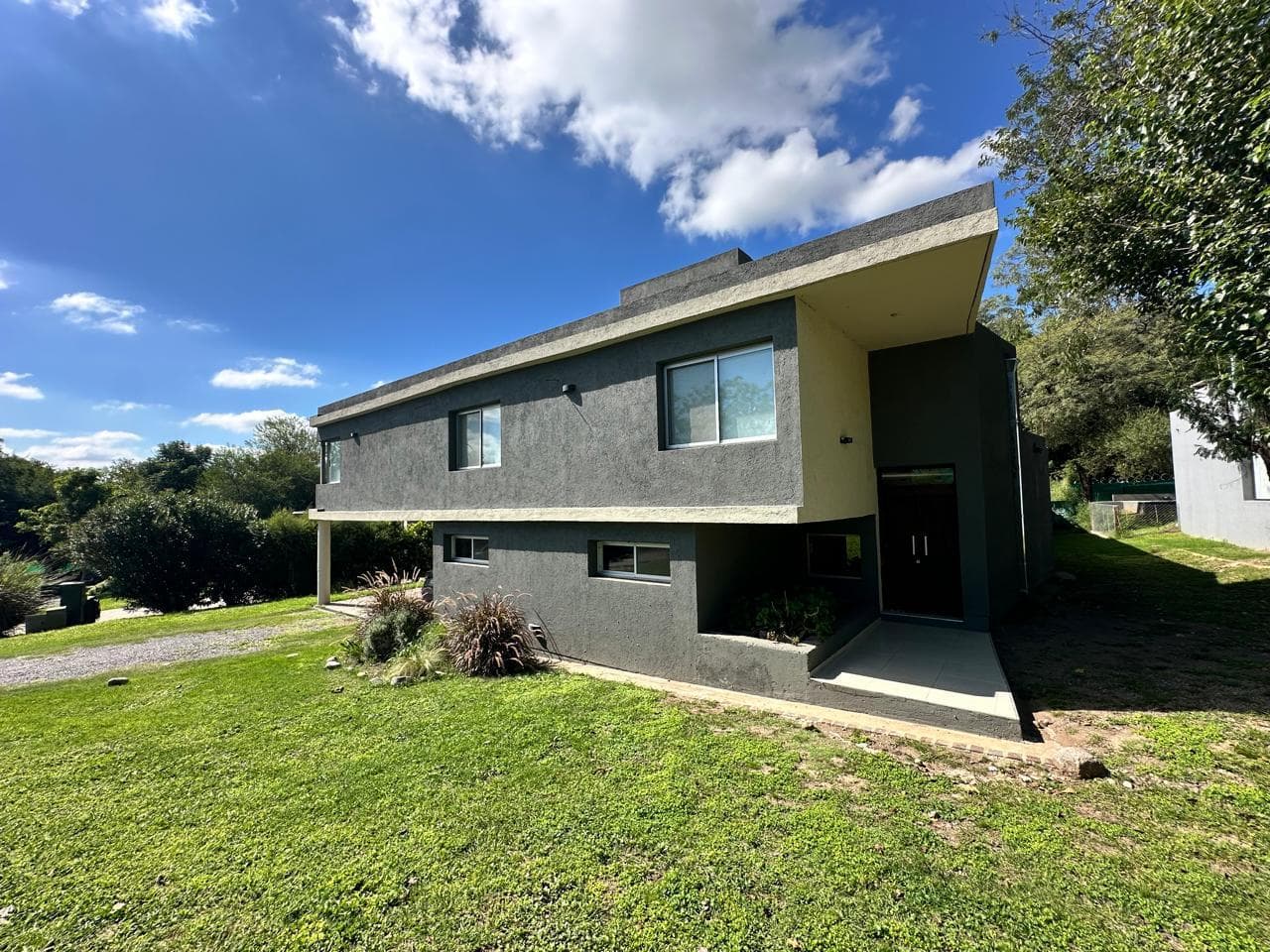 Casa en Venta  en Solares de San Alfonso - Imagen 1