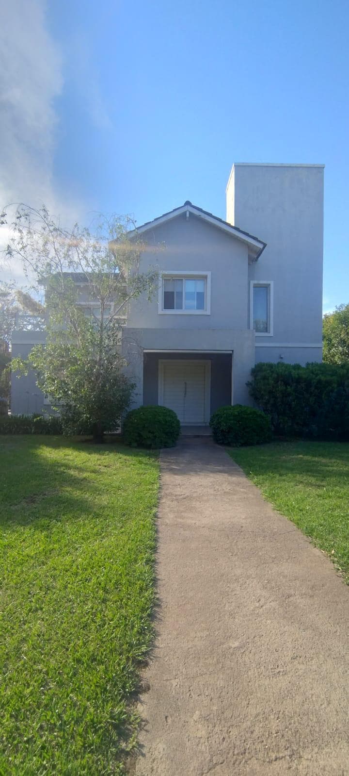 VENTA CASA  EN LOS ÁRBOLES  VALLE ESCONDIDO - Imagen 1