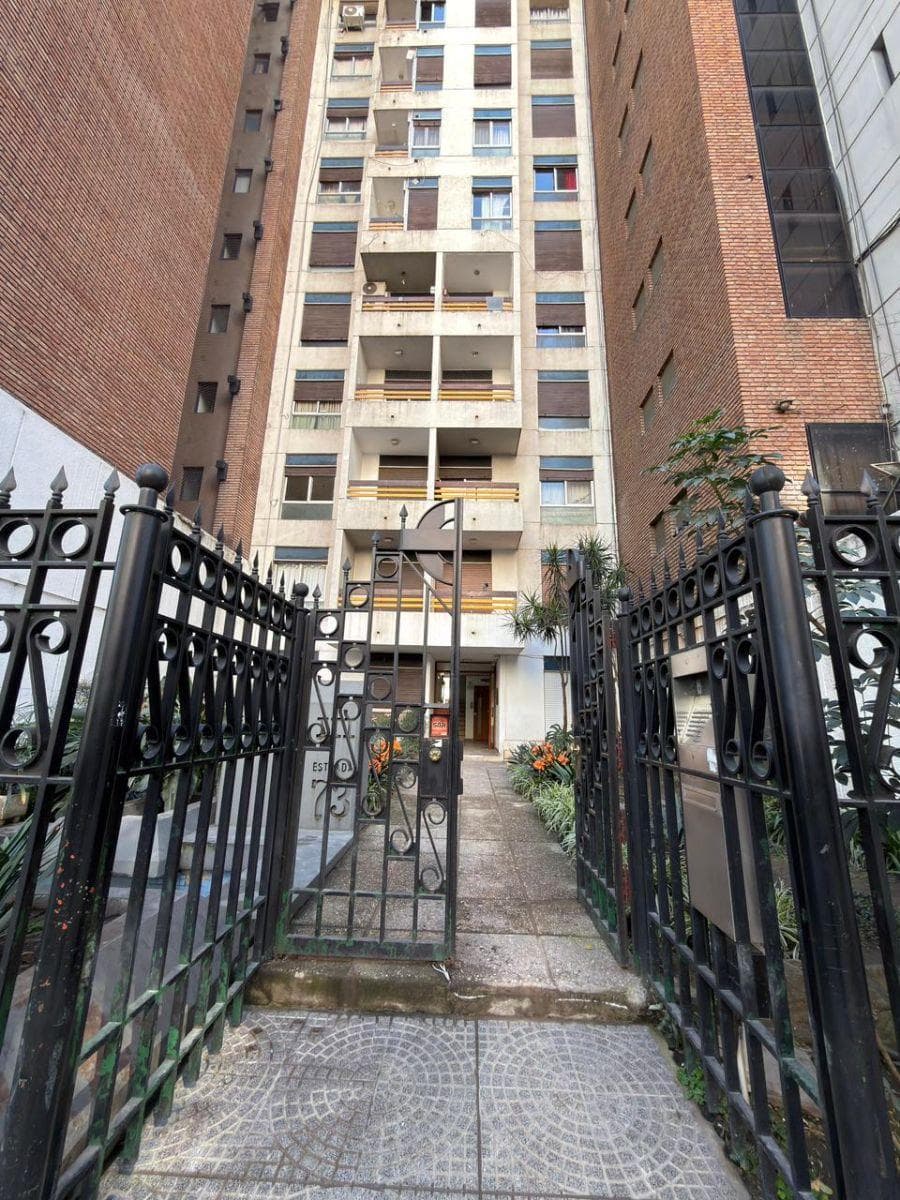 VENTA  DEPARTAMENTO CON PATIO EXCLUSIVO  NUEVA CÓRDOBA - Imagen 1