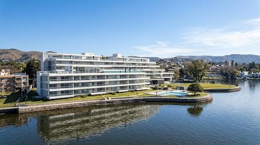 ALQUILER  DEPARTAMENTO DE ALTA GAMA EN HOUSING PUERTO NORTE URBANIZACIÓN NÁUTICA COSTA AZUL - Imagen 1