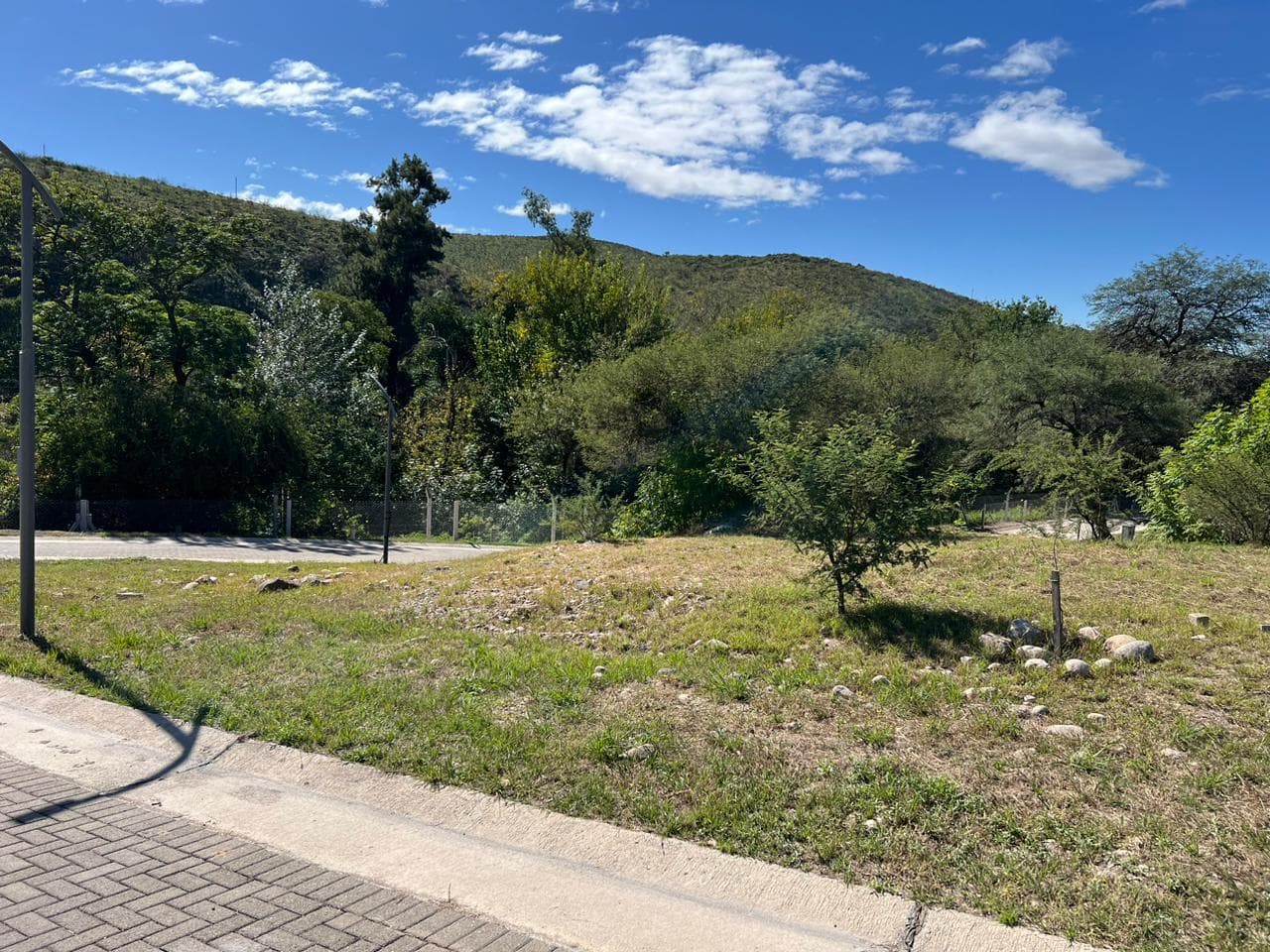 VENTA LOTE EN COLINAS DE LA DESEADA  LA CALERA, CÓRDOBA - Imagen 1