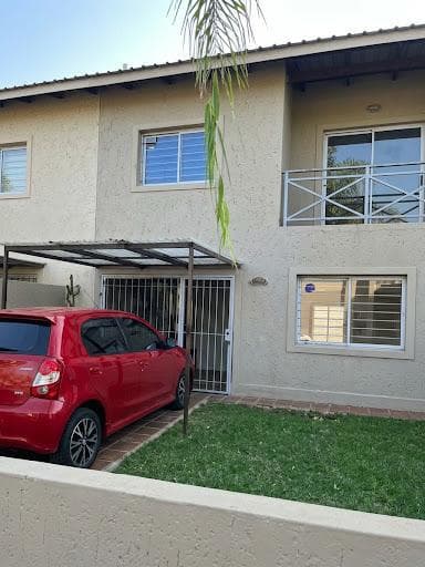 ALQUILER  DÚPLEX 3 DORMITORIOS EN JARDINES DEL VALLE - Imagen 1