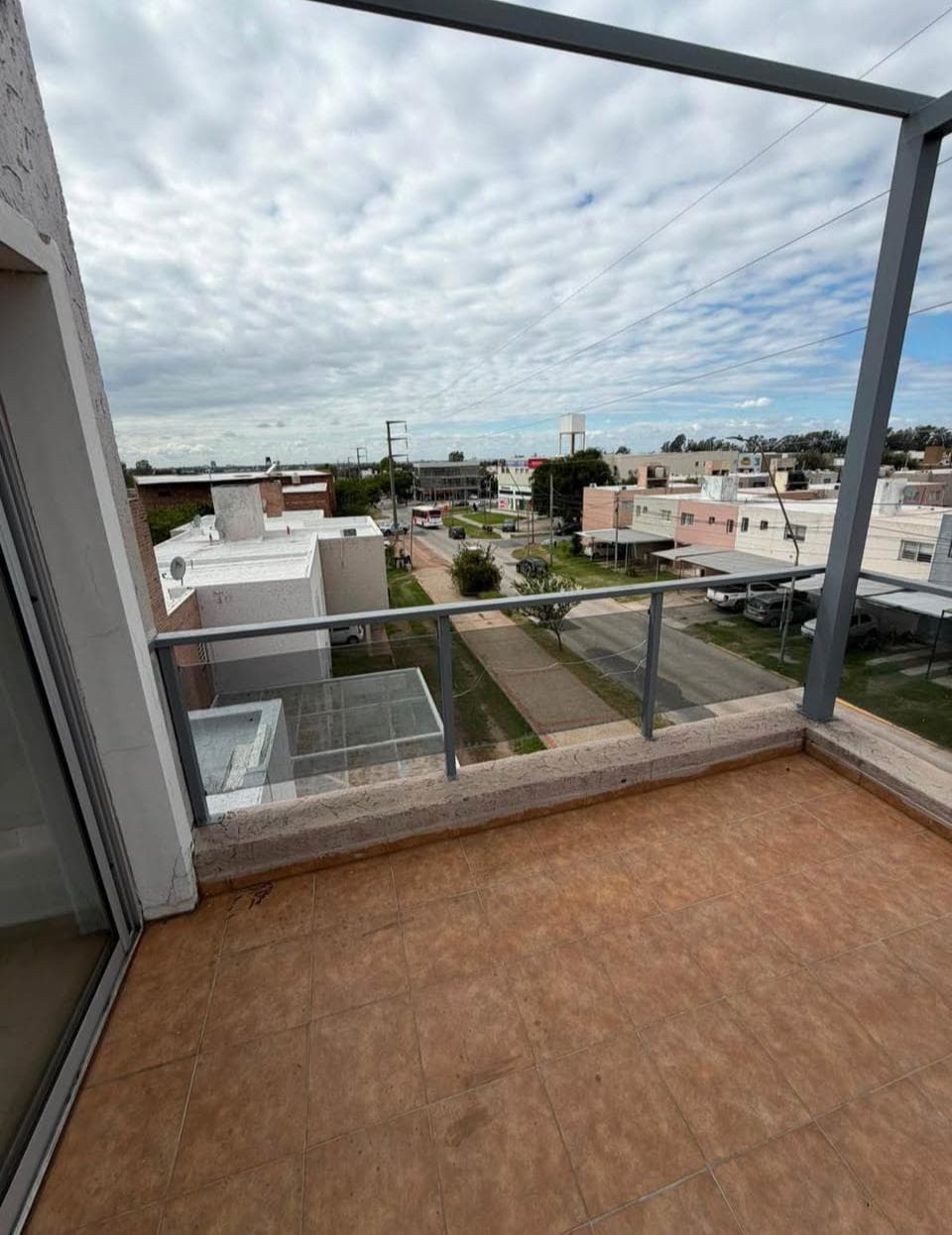 VENTA DEPARTAMENTO U OFICINA EN VALLE ESCONDIDO - Imagen 1